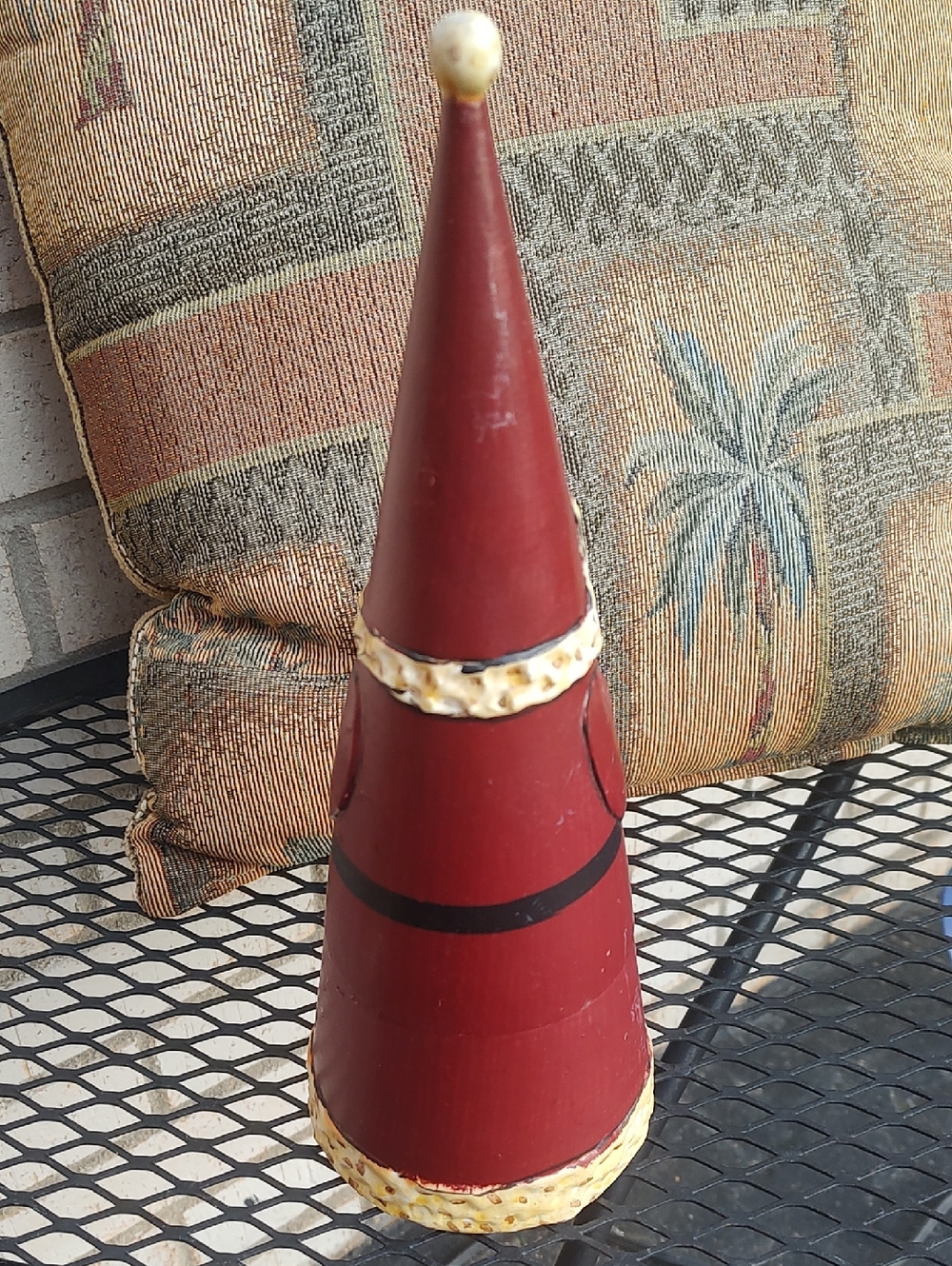 Santa Cone Holiday Figurine - - Picture 5 of 7
